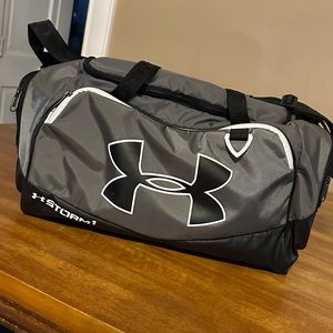 UnderArmour gym shoulder bag
